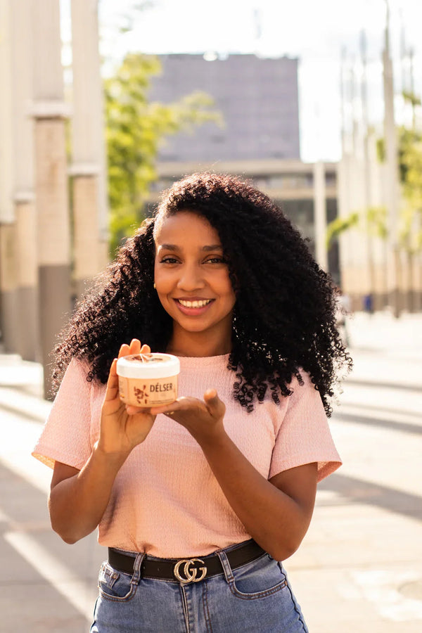 Cómo definir rizos en cabello afro y rizado: guía paso a paso